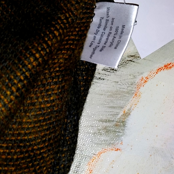 3\$15🎉 IZZY & LIV KNIT SCARF - Picture 6 of 6